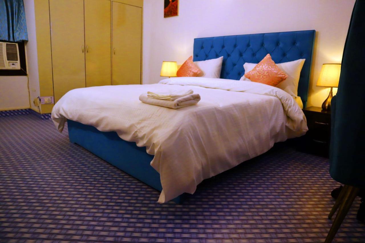 Jay Ally - Boutique New Delhi