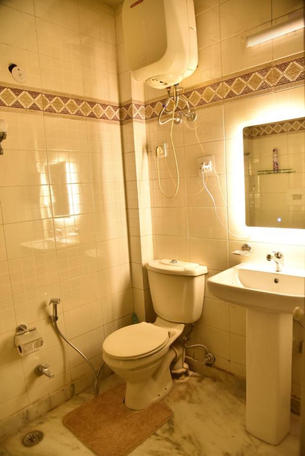 Jay Ally - Boutique 3* New Delhi
